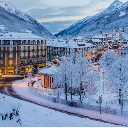 Idealement Situe Apartamento